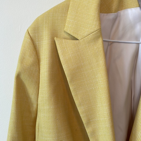 H&M Blazer - Picture 2 of 2